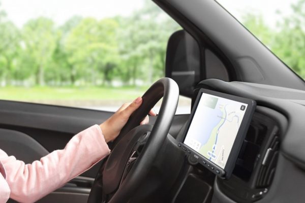 Comment choisir un GPS pour sa voiture ou moto ?