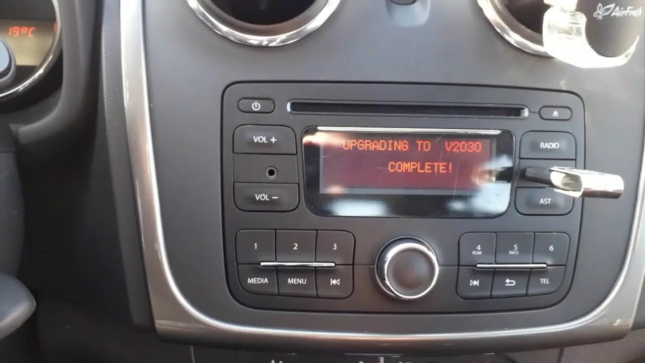 Comment obtenir le code Radio Dacia Sandero ?